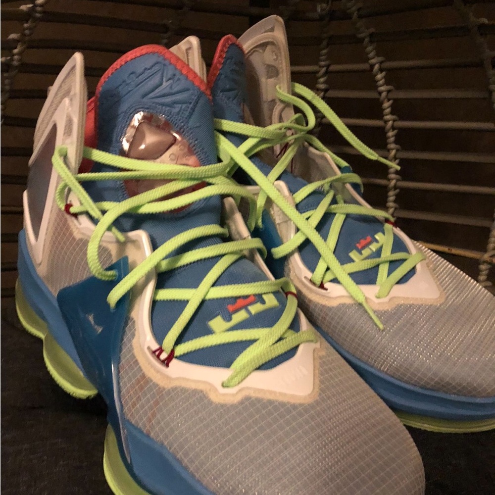 🔥Nike Lebron  Size 19 Basketball Shoe Dutch Blue/Lime Glow DC9339 400